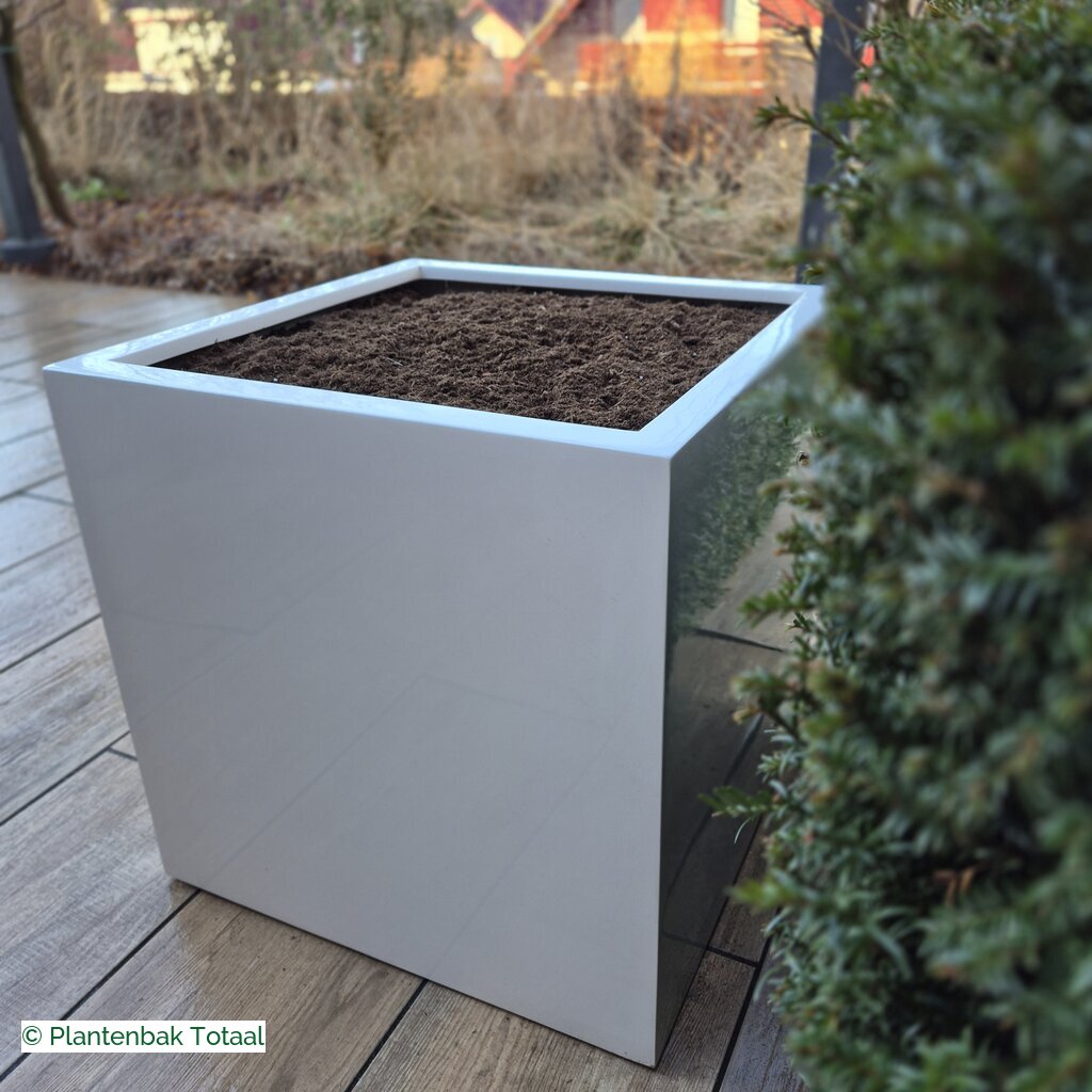 productlijn foto van plantenbak FF Block hoogglans wit vierkant