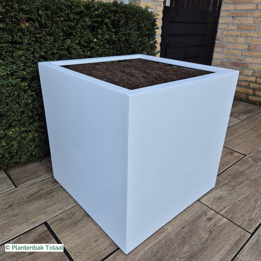 productlijn foto van plantenbak FF Block hoogglans wit vierkant