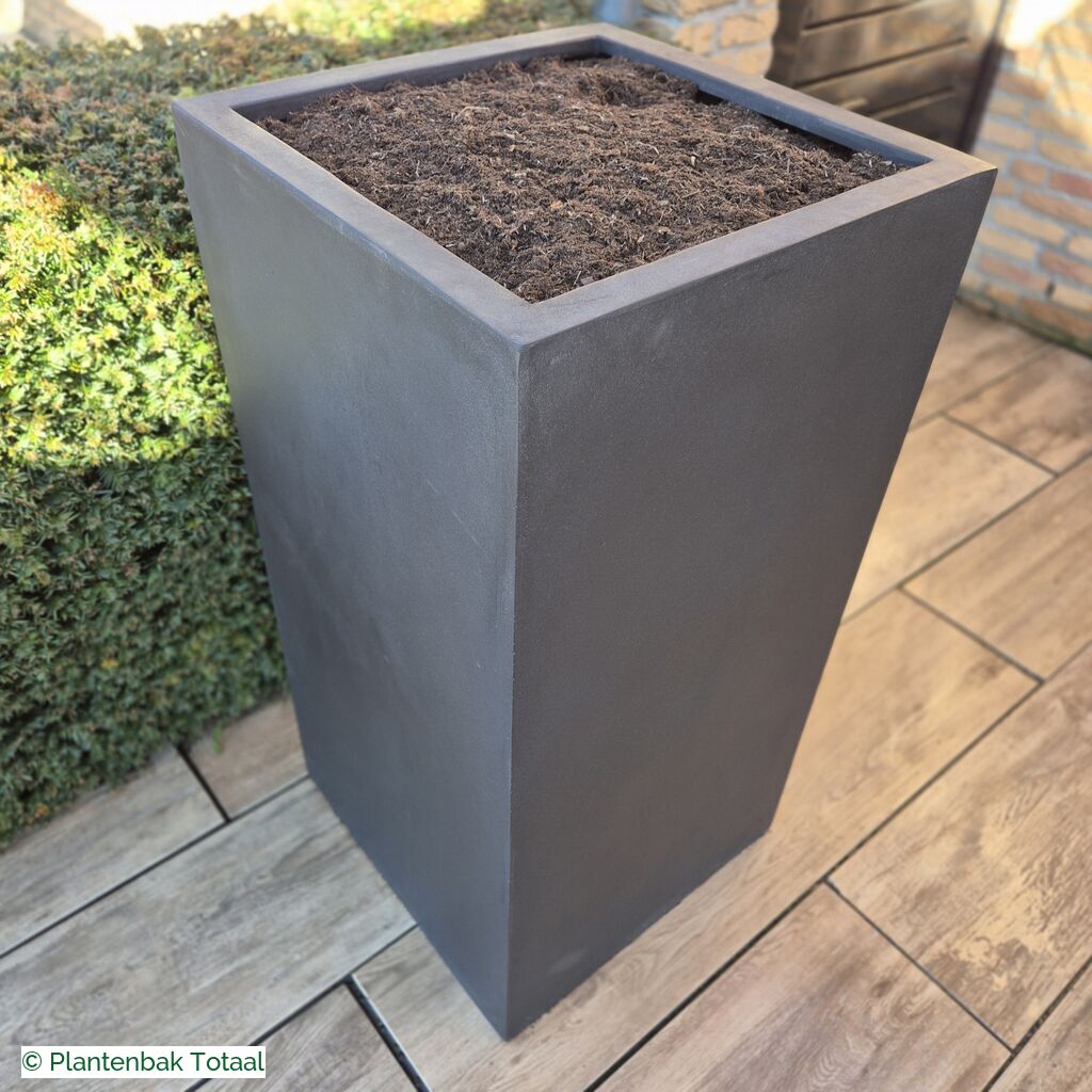 productlijn foto van plantenbak FF Bouvy XL vierkant