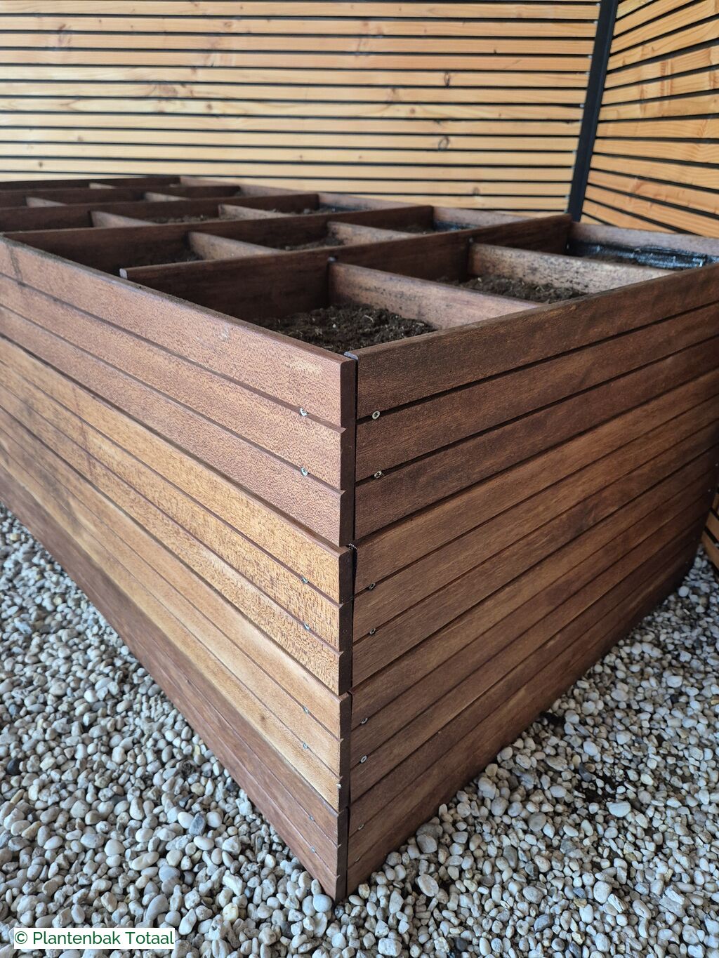 productfoto van plantenbak Hardhouten Moestuin Doe-Het-Zelf